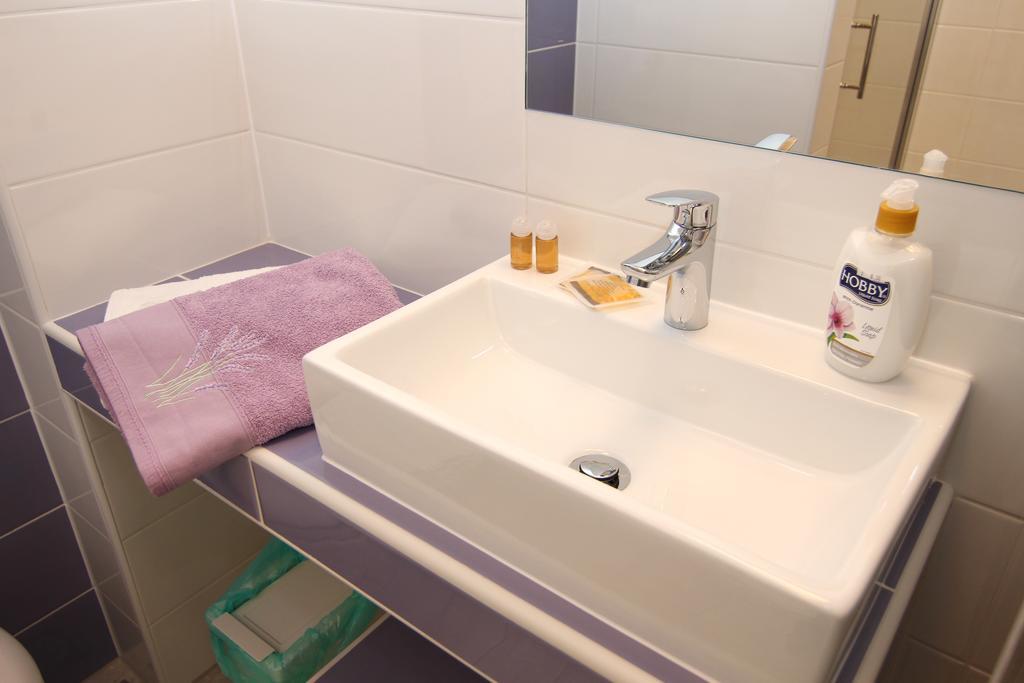 Apartment Villa Franci Pag Town Kültér fotó