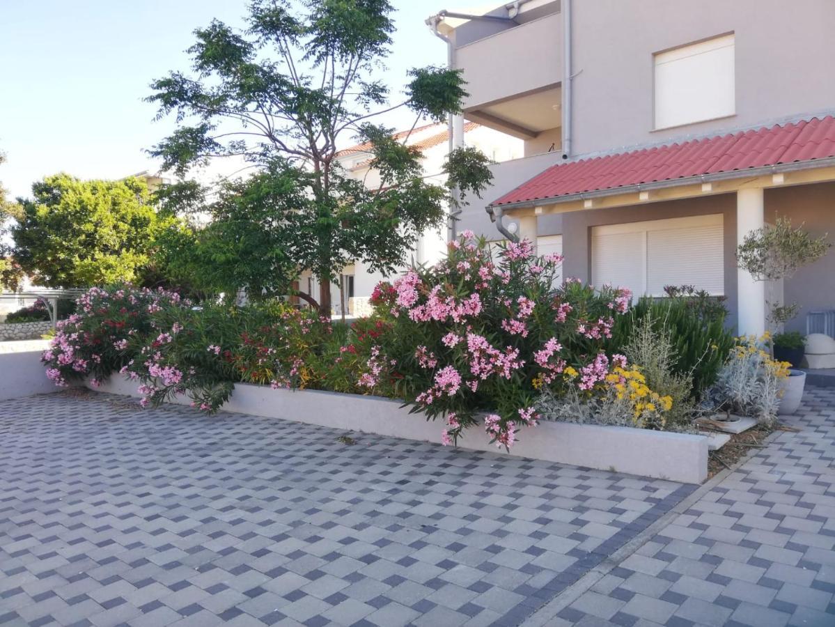 Apartment Villa Franci Pag Town Kültér fotó